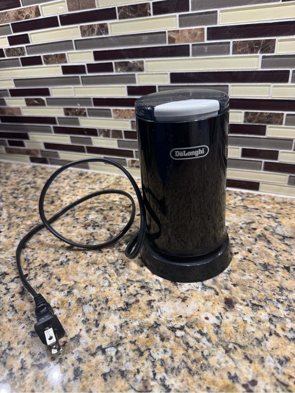 DeLonghi Black Electric Coffee Grinder - Compact Bean Grinder